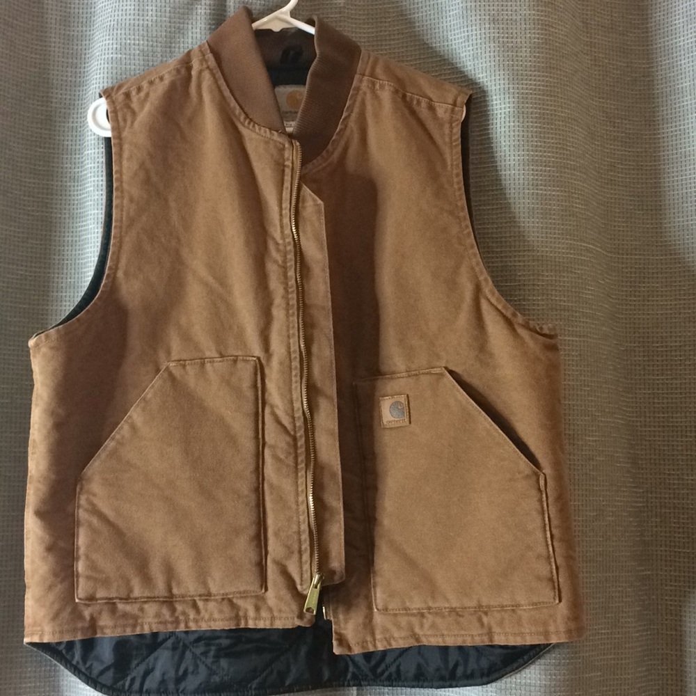 Never been worn!! Too big!